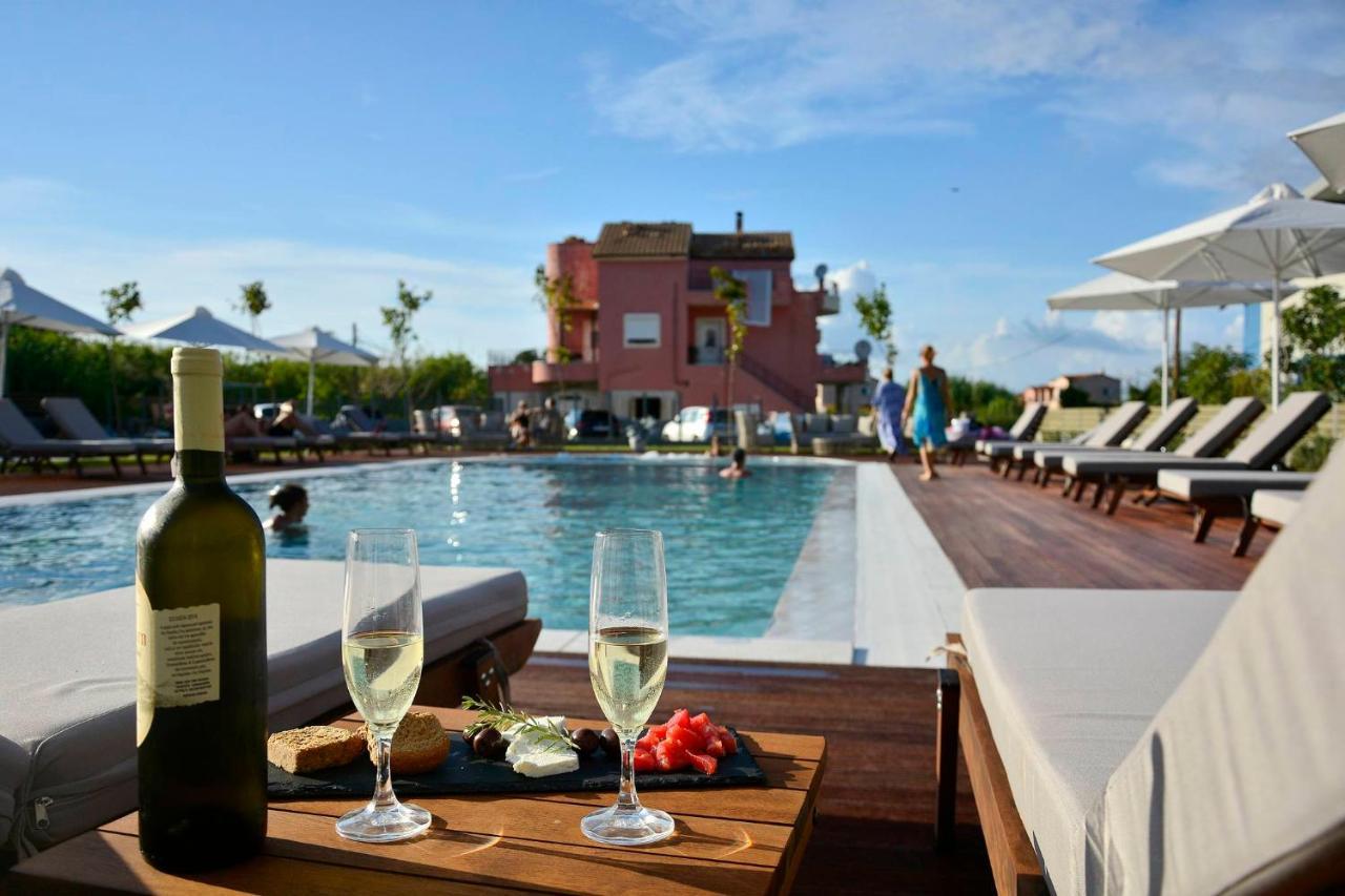 V Luxury Suites Kanálion Exterior foto